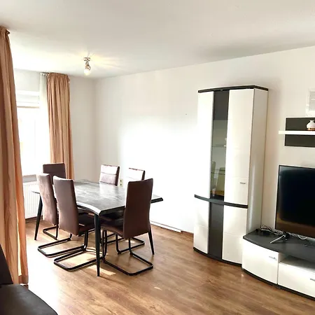 Big Und Bequem Apartmán *